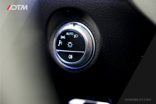 Mercedes-Benz C-Klasse 200 AMG | Vol optie! | Burmester | Pano