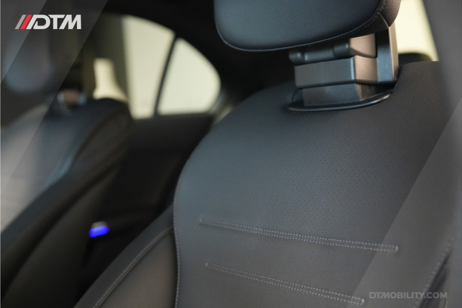 Mercedes-Benz C-Klasse 200 AMG | Vol optie! | Burmester | Pano