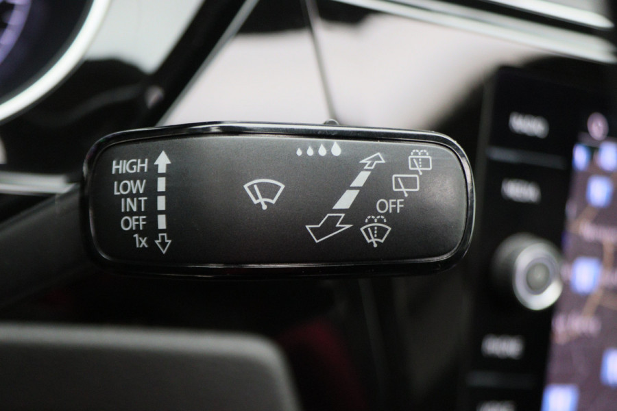 Volkswagen Touran 1.4 TSI DSG Highline Business R Panoramadak, ACC, Camera, Navigatie, Bluetooth, LED, Trekhaak, 17''