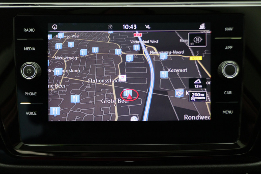 Volkswagen Touran 1.4 TSI DSG Highline Business R Panoramadak, ACC, Camera, Navigatie, Bluetooth, LED, Trekhaak, 17''