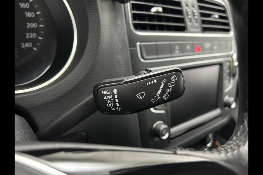 Volkswagen Polo Occasion 1.2 TSI Comfortline Connected Series | Blauw | Tweedehands Volkswagen Polo | Cruisecontrol | Carplay
