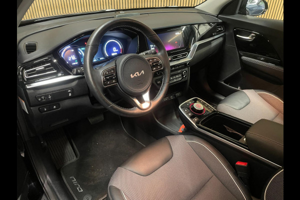 Kia e-Niro DynamicLine 64 kWh|100%SOH|NW LOGO|FACELIFT|3-FASE|LEDER|ACC|CARPLAY|CAMERA|STOEL+STUURVERW|IN. BTW|1e EIG|NL-AUTO|NAP|