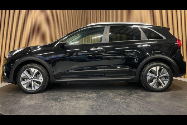 Kia e-Niro DynamicLine 64 kWh|100%SOH|NW LOGO|FACELIFT|3-FASE|LEDER|ACC|CARPLAY|CAMERA|STOEL+STUURVERW|IN. BTW|1e EIG|NL-AUTO|NAP|