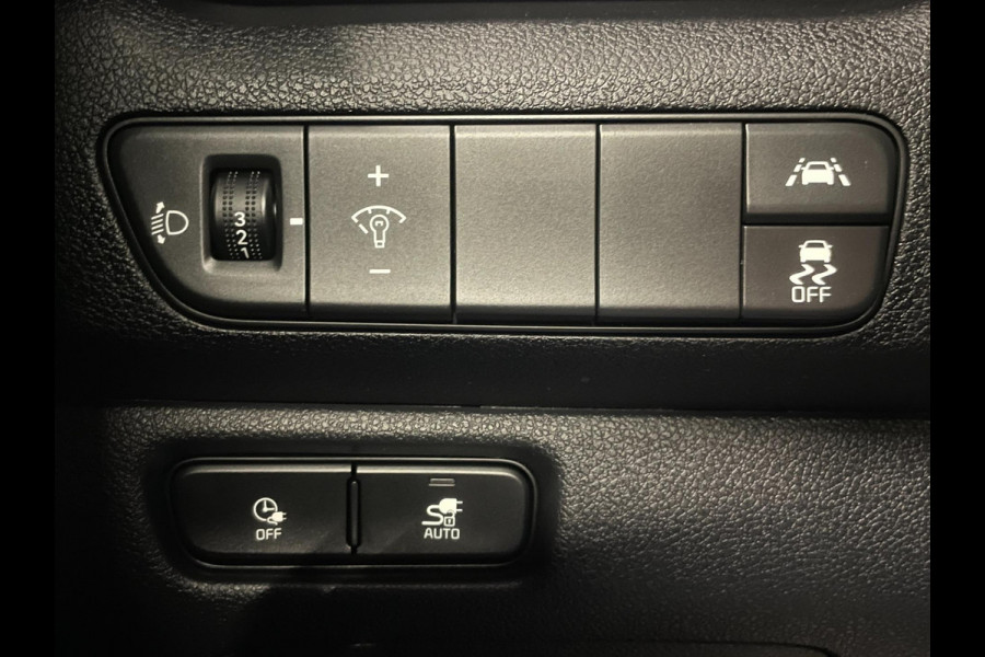 Kia e-Niro DynamicLine 64 kWh|100%SOH|NW LOGO|FACELIFT|3-FASE|LEDER|ACC|CARPLAY|CAMERA|STOEL+STUURVERW|IN. BTW|1e EIG|NL-AUTO|NAP|