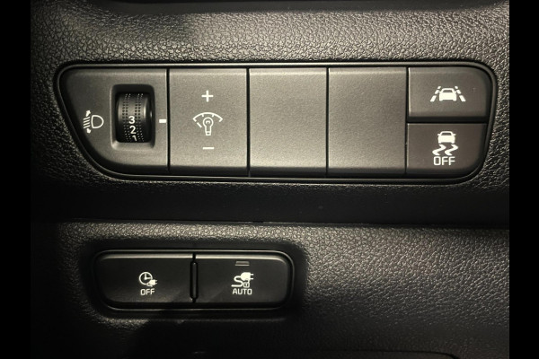 Kia e-Niro DynamicLine 64 kWh|100%SOH|NW LOGO|FACELIFT|3-FASE|LEDER|ACC|CARPLAY|CAMERA|STOEL+STUURVERW|IN. BTW|1e EIG|NL-AUTO|NAP|