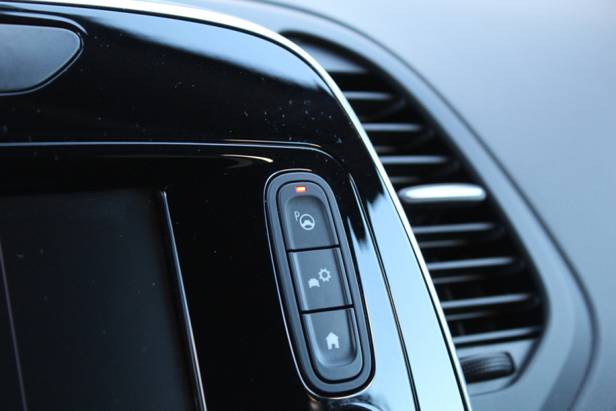 Renault Captur 1.3 TCe 150PK Intens | BLIS | Navigatie | Camera | Cruise Control | Keyless