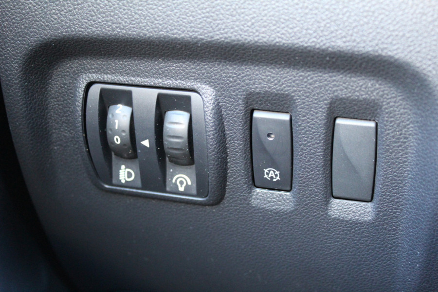 Renault Captur 1.3 TCe 150PK Intens | BLIS | Navigatie | Camera | Cruise Control | Keyless