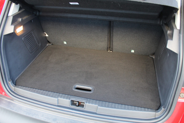 Renault Captur 1.3 TCe 150PK Intens | BLIS | Navigatie | Camera | Cruise Control | Keyless