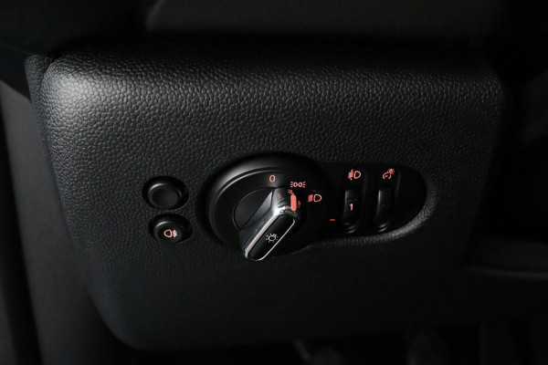 MINI Cooper 1.5 CHILI*A/C*CRUISE*NAVI*BLUETH.*I-DRIVE*ORIG NL*