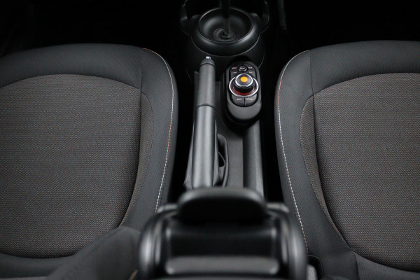 MINI Cooper 1.5 CHILI*A/C*CRUISE*NAVI*BLUETH.*I-DRIVE*ORIG NL*