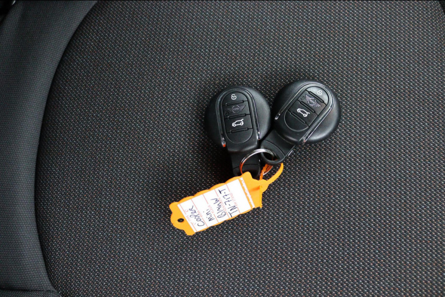 MINI Cooper 1.5 CHILI*A/C*CRUISE*NAVI*BLUETH.*I-DRIVE*ORIG NL*