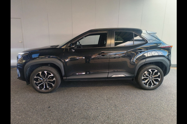 Toyota Yaris Cross 1.5 Hybrid 115 Dynamic AUTOMAAT uit 2025 Rijklaar + fabrieksgarantie tot 2030 Henk Jongen Auto's in Helmond,  al 50 jaar service zoals 't hoort!