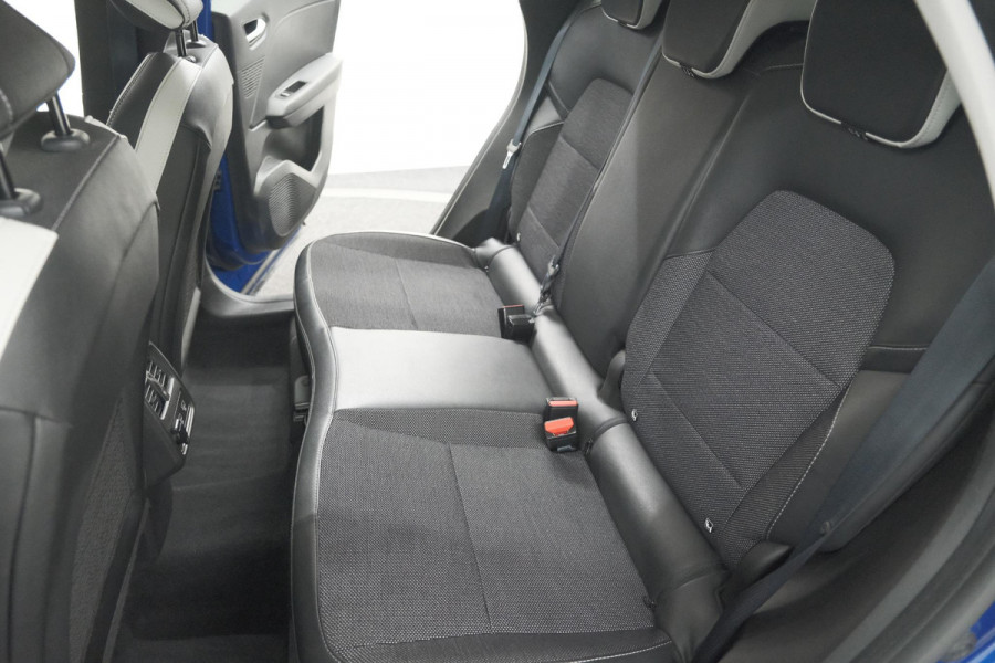 Renault Captur TCe 140 EDC Intens | Trekhaak | Camera | BOSE Audio | 9.3 Inch Groot Scherm