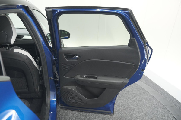Renault Captur TCe 140 EDC Intens | Trekhaak | Camera | BOSE Audio | 9.3 Inch Groot Scherm