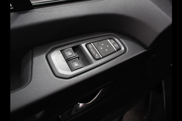 Renault Trafic 2.0 Blue dC1 150 Automaat L2H1 Extra DubbelCabine | Navigatie | Apple Carplay/Android Auto | Airco | Lichtmetalen velgen | Betimmering | Trekhaak | Camera | Parkeer sensoren | Dab