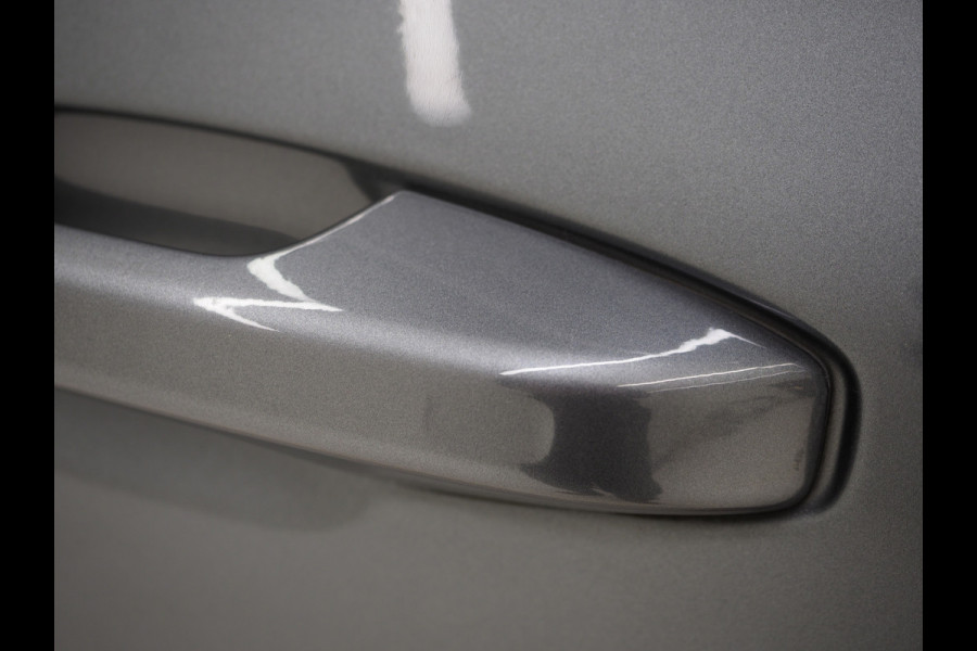 Volvo V60 2.0 T8 Twin Engine AWD Inscription | Panoramadak | Leder | Trekhaak | Camera | Keyless | Memory | Carplay