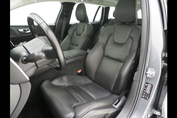 Volvo V60 2.0 T8 Twin Engine AWD Inscription | Panoramadak | Leder | Trekhaak | Camera | Keyless | Memory | Carplay