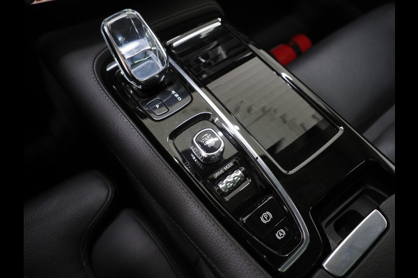 Volvo V60 2.0 T8 Twin Engine AWD Inscription | Panoramadak | Leder | Trekhaak | Camera | Keyless | Memory | Carplay