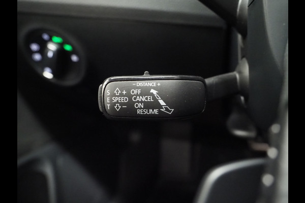 Škoda Superb Combi 1.4 TSI iV Sportline 218PK | Sportstoelen | Trekhaak | Camera | Memory | Sfeer | Keyless | Adaptive Cruise