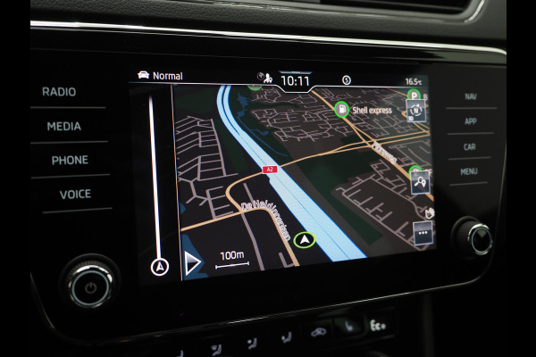 Škoda Superb Combi 1.4 TSI iV Sportline 218PK | Sportstoelen | Trekhaak | Camera | Memory | Sfeer | Keyless | Adaptive Cruise