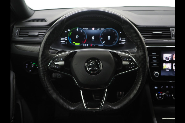 Škoda Superb Combi 1.4 TSI iV Sportline 218PK | Sportstoelen | Trekhaak | Camera | Memory | Sfeer | Keyless | Adaptive Cruise
