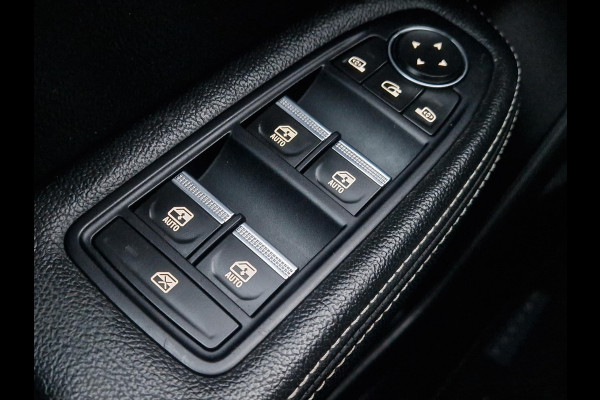 Renault Arkana 1.6 E-Tech Hybrid 145 Intens | Pack Winter | Trekhaak | Parking Pack | Dodehoek detectie | Adaptive cruise | 18 inch LMV | 1e Eigenaar