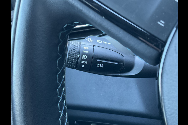 Lynk & Co 01 1.5 PHEV Carplay Pano.dak Adapt.Cruise Hoge zit Plug-in