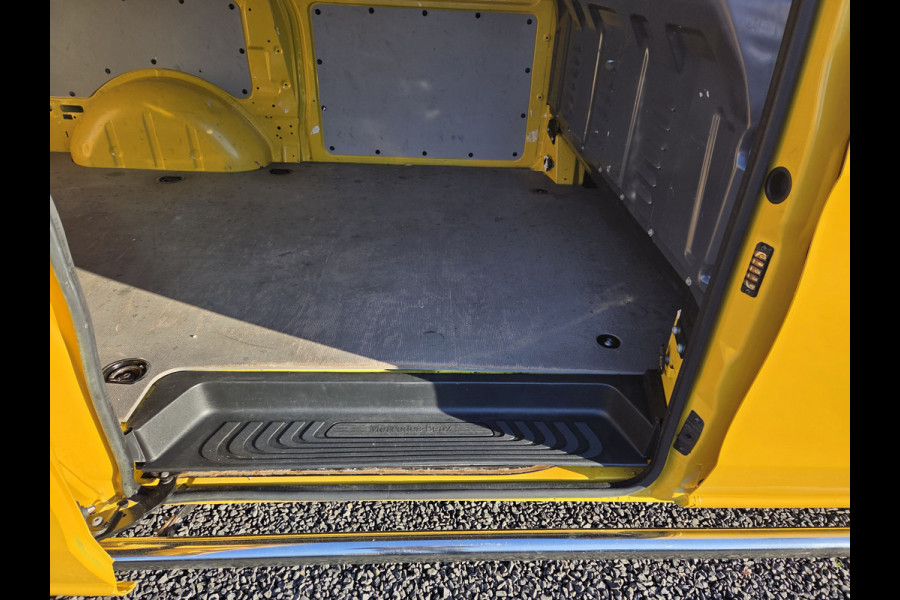 Mercedes-Benz eVito eVito Lang Launch Edition 41 kWh Airco ZONDER KRASSEN OF DEUKEN