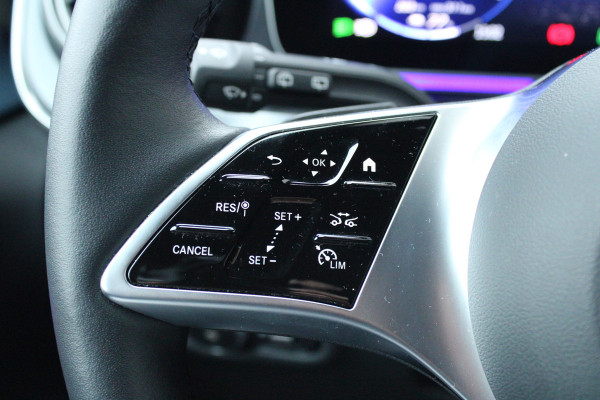 Mercedes-Benz Eqv 300 L2 / AMG / New Model / Luchtvering / 7-Persoons / Burmester / Electr Stoelen / Vol Opties / NIEUW!!