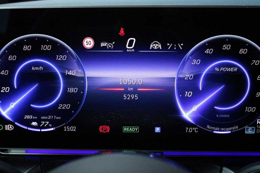 Mercedes-Benz Eqv 300 L2 / AMG / New Model / Luchtvering / 7-Persoons / Burmester / Electr Stoelen / Vol Opties / NIEUW!!