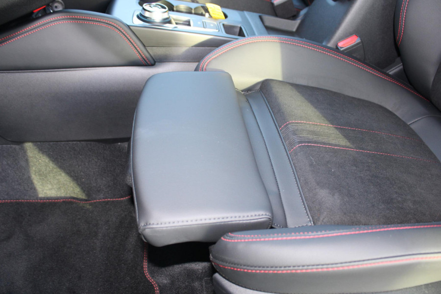 Ford Kuga 2.5 PHEV ST-Line X 243pk | Driver Assistance Pack | Winterpack | Wegklapbare Trekhaak | 19 inch Licht metalen Velgen | Matrix Led incl. Coast to Coast