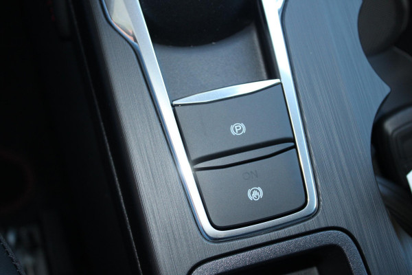 Ford Kuga 2.5 PHEV ST-Line X 243pk | Driver Assistance Pack | Winterpack | Wegklapbare Trekhaak | 19 inch Licht metalen Velgen | Matrix Led incl. Coast to Coast