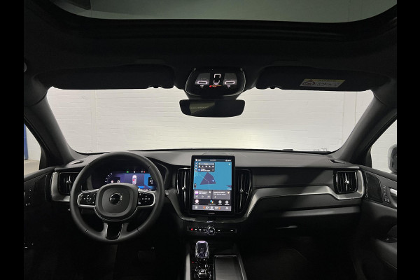Volvo XC60 2.0 T8 Plug-in hybrid AWD Ultra Black Edition Luchtvering | Open dak | Adapt. cruise control | Harman Kardon | 360° Camera | Head-up | Pilot assist