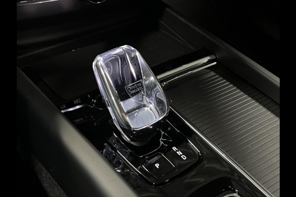 Volvo XC60 2.0 T8 Plug-in hybrid AWD Ultra Black Edition Luchtvering | Open dak | Adapt. cruise control | Harman Kardon | 360° Camera | Head-up | Pilot assist