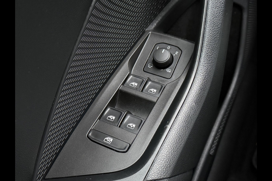 Škoda Octavia Combi BWJ 2022 | 1.0TSI 111PK Business Ed | CLIMA | NAVI | PDC | PRIVACY GLASS | CARPLAY | CRUISE | VIRTUAL COCKPIT