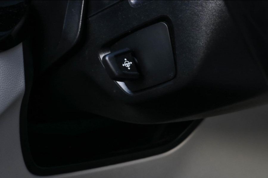 BMW 5 Serie Touring 530e xDrive M-Sport | Trekhaak | Pano | Soft close | Laser | Massage | Ambient Air | Head Up | Achterassturing