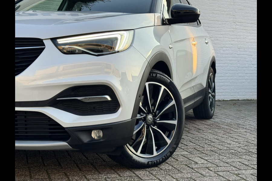 Opel Grandland X 1.6 Turbo Hybrid4 Ultimate AWD Climate Cruise Stoelverwarming/-ventilatie Navi Sensoren+camera Apple / Android