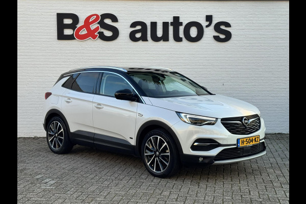 Opel Grandland X 1.6 Turbo Hybrid4 Ultimate AWD Climate Cruise Stoelverwarming/-ventilatie Navi Sensoren+camera Apple / Android