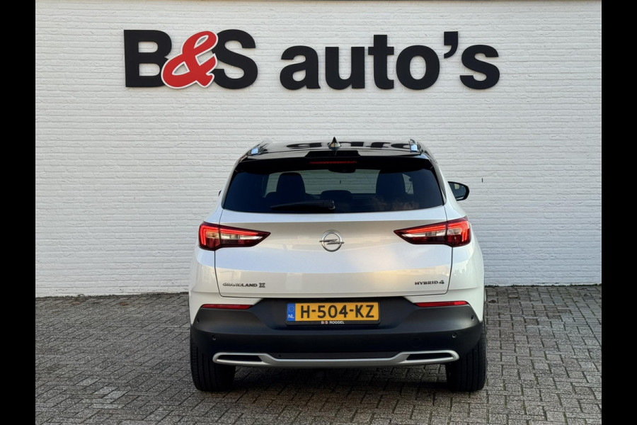 Opel Grandland X 1.6 Turbo Hybrid4 Ultimate AWD Climate Cruise Stoelverwarming/-ventilatie Navi Sensoren+camera Apple / Android