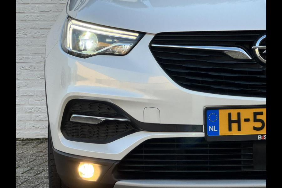 Opel Grandland X 1.6 Turbo Hybrid4 Ultimate AWD Climate Cruise Stoelverwarming/-ventilatie Navi Sensoren+camera Apple / Android