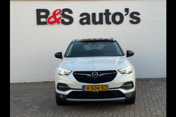 Opel Grandland X 1.6 Turbo Hybrid4 Ultimate AWD Climate Cruise Stoelverwarming/-ventilatie Navi Sensoren+camera Apple / Android