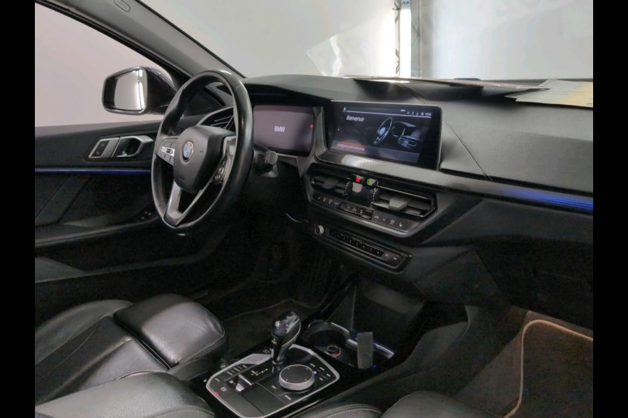BMW 1-serie 118IA 140PK AUT. HIGH EXECUTIVE SPORT PANORAMADAK/CAMERA/LEDER