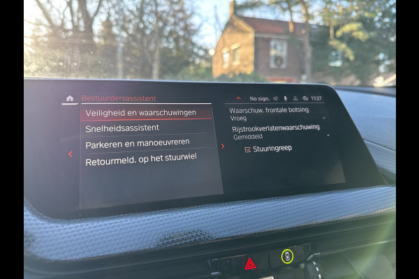 BMW 1-serie 118IA 140PK AUT. HIGH EXECUTIVE SPORT PANORAMADAK/CAMERA/LEDER