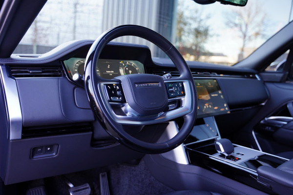 Land Rover Range Rover P 550 E Autobiography