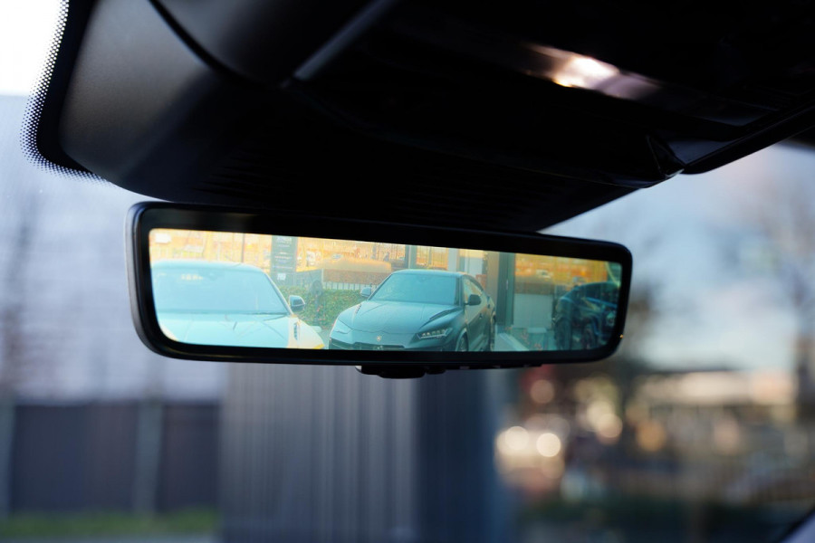 Land Rover Range Rover P 550 E Autobiography