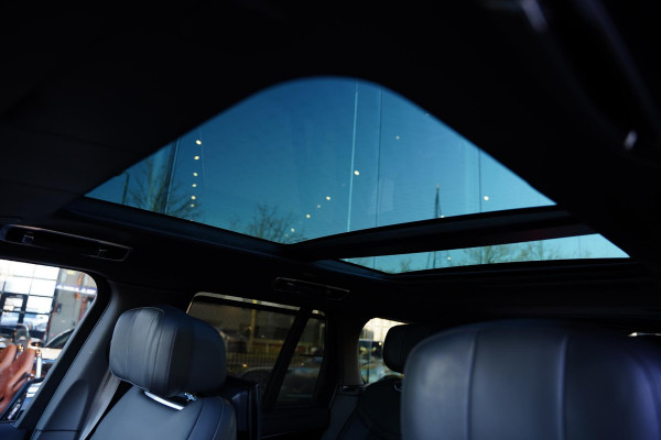 Land Rover Range Rover P 550 E Autobiography