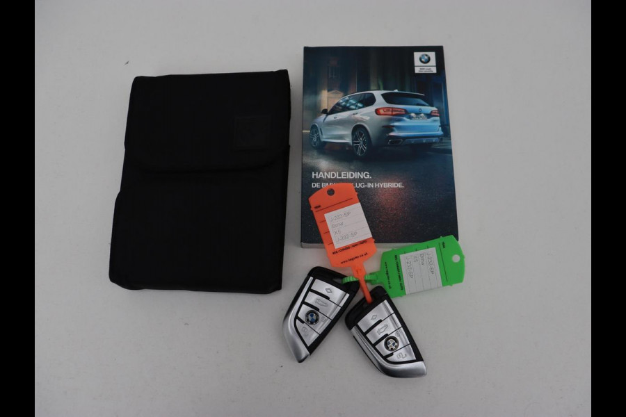 BMW X5 xDrive45e High Executive | Panoramadak | Stoel & stuurverwarming | Leder | 360 Camera | Harmen Kardon | Apple Carplay | Head-Up Display |