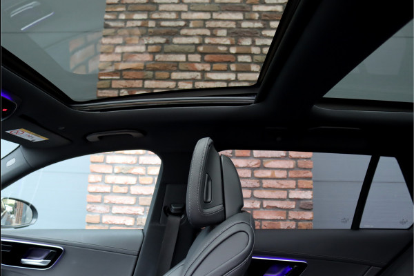 Mercedes-Benz C-Klasse Estate 300 e AMG Line Aut9 | Distronic | Trekhaak | Panoramadak | Verwarmd Stuurwiel | Keyless Go | Surround Camera | High Perf. LED |
