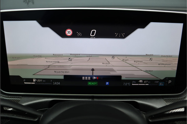 Mercedes-Benz C-Klasse Estate 300 e AMG Line Aut9 | Distronic | Trekhaak | Panoramadak | Verwarmd Stuurwiel | Keyless Go | Surround Camera | High Perf. LED |