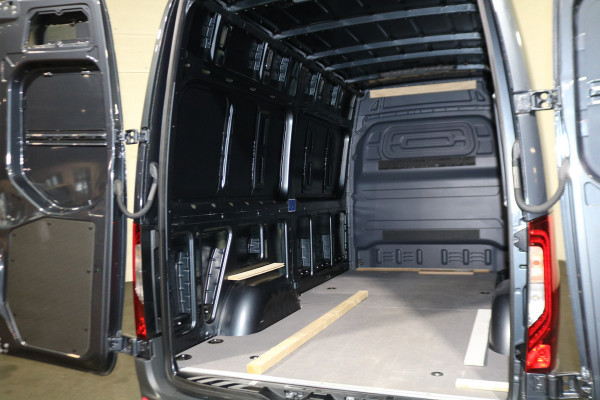 Mercedes-Benz Sprinter 319 CDI L2 H2 Automaat Navigatie Leer 360 Camera 3.5T Trekhaak